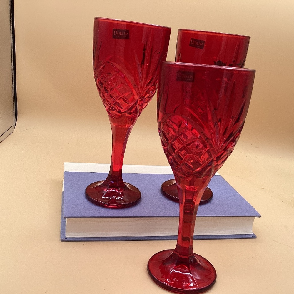 3 Godinger Dublin Rubyred glasses